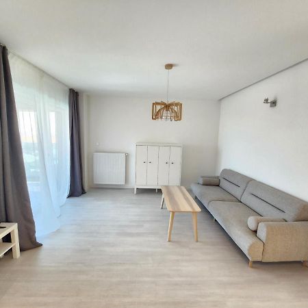 Grand Look & Best Location For Business On Bukares Bagian luar foto