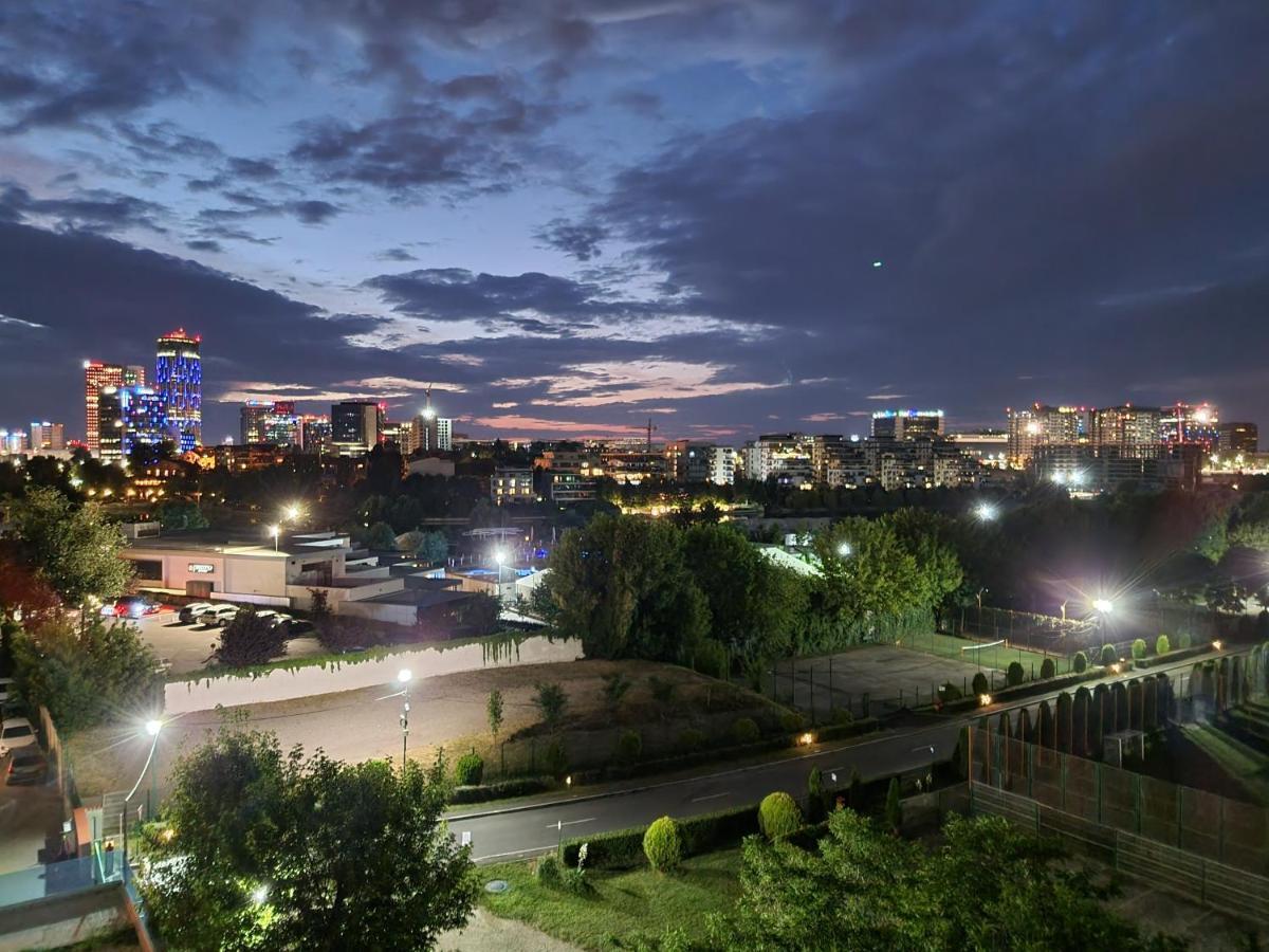 Grand Look & Best Location For Business On Bukares Bagian luar foto